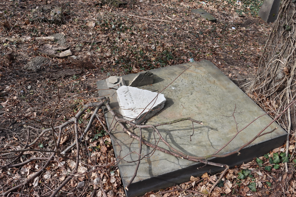 jewish cemeteries Mikołów